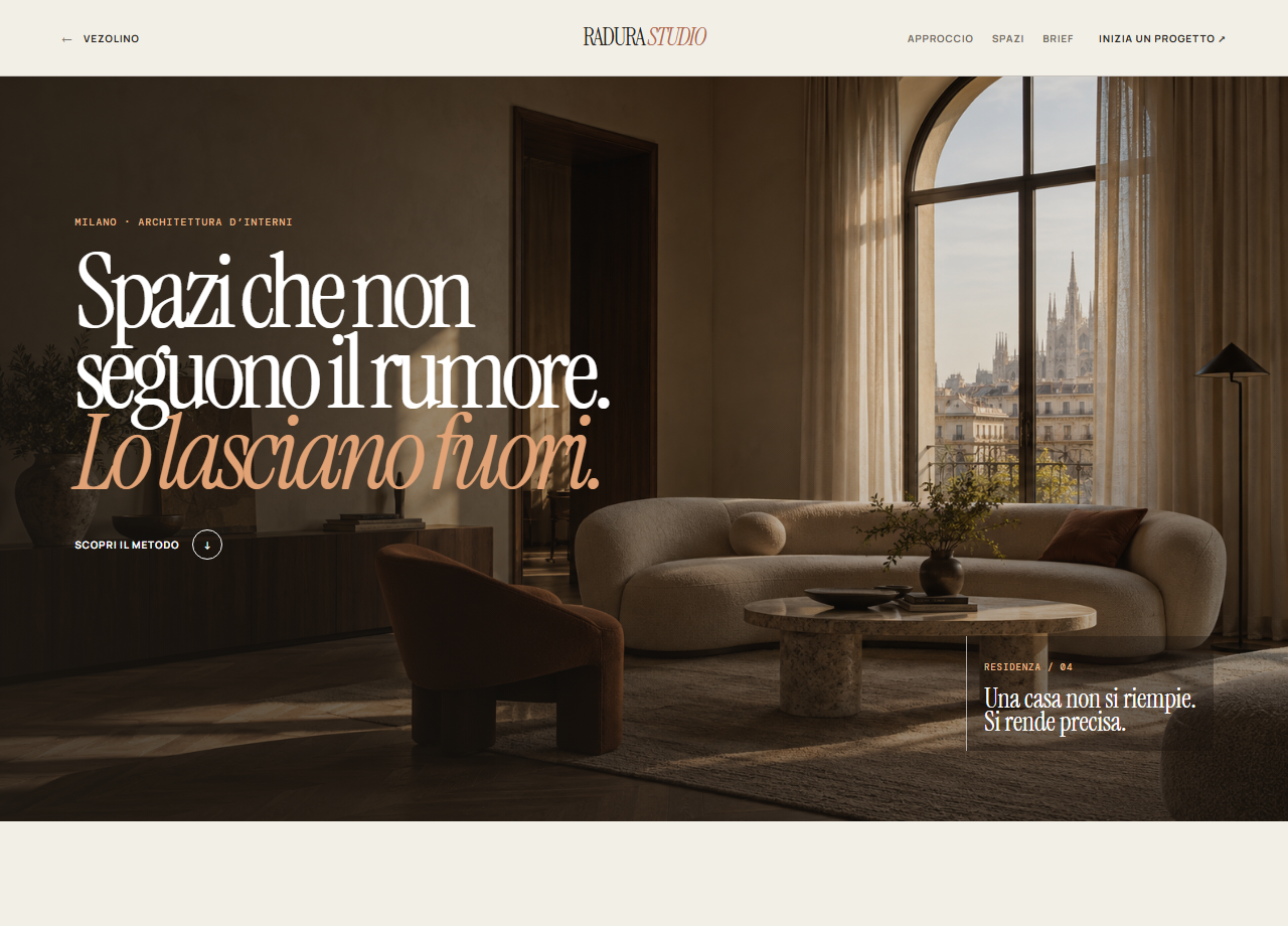 Hero della landing page Radura Studio con interno residenziale e luce naturale